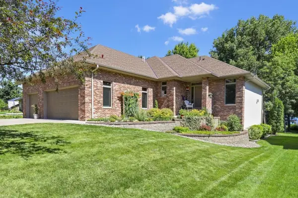 2780 South Shore Drive, Prior Lake, MN 55372