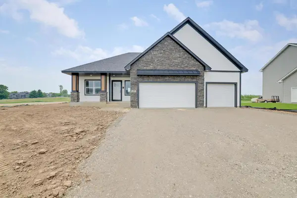 909 Acorn Court, Hudson, WI 54016