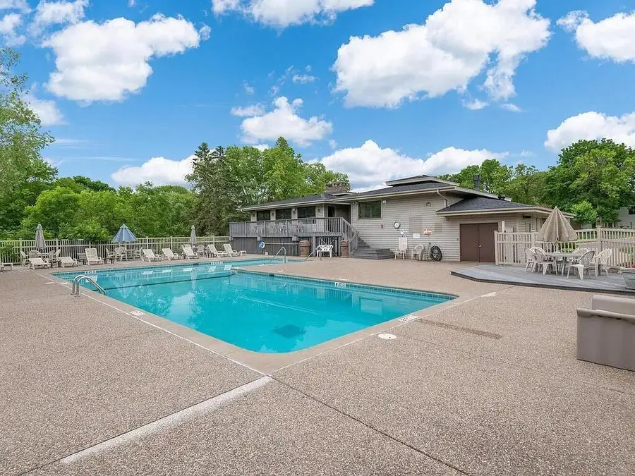 5481 Hyland Courts Drive, Bloomington, MN 55437 - Image #2