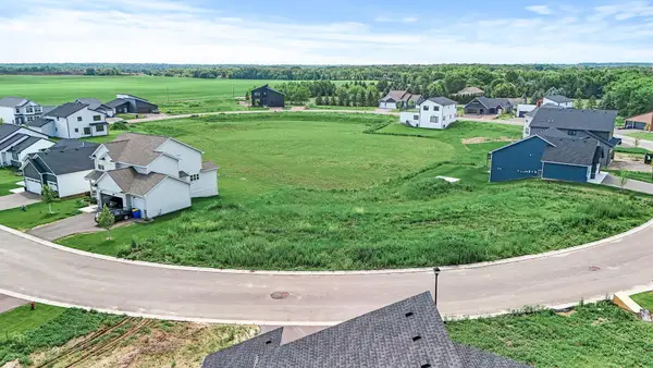 9979 14th Circle Ne, Saint Michael, MN 55376