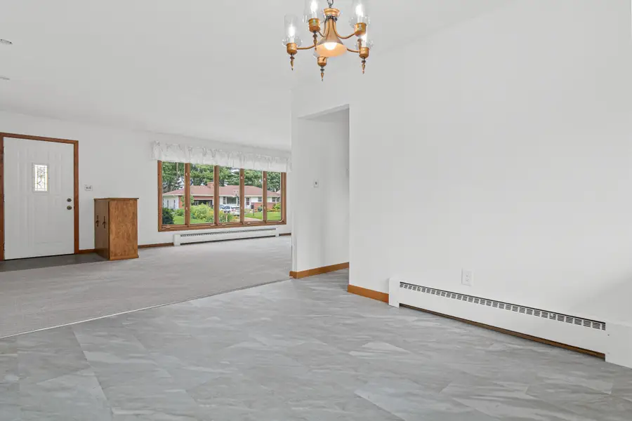 1456 Burke Avenue W, Roseville, MN 55113 - Image #3