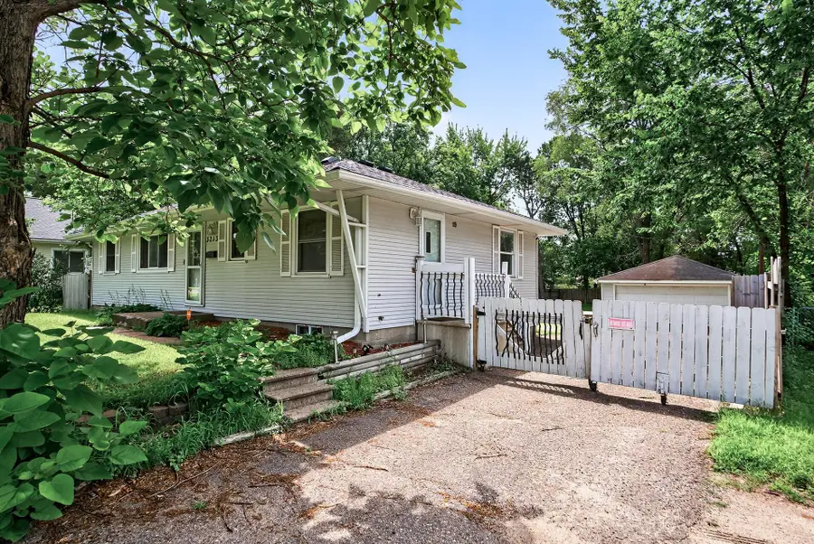 3213 W Old Shakopee Road, Minneapolis, MN 55431 - Image #3