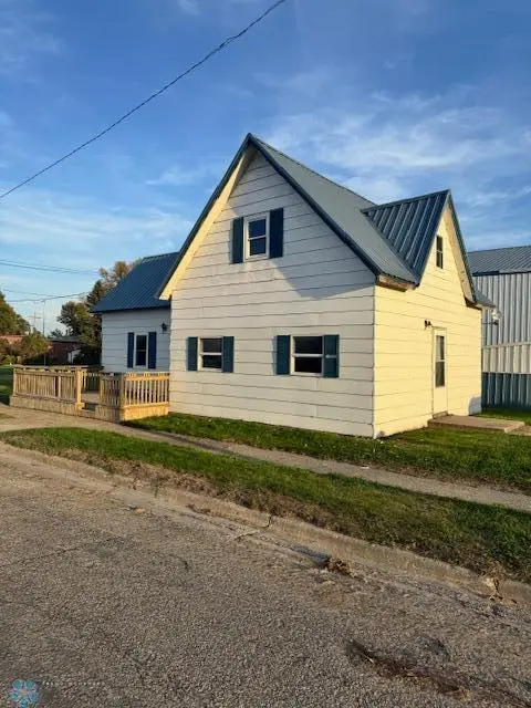 114 5th, Finley, ND 58230 - Image #2