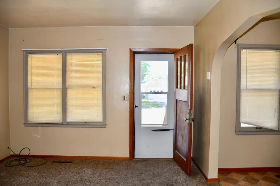 216 6th Street W, Thief River Falls, MN 56701 - Image #2