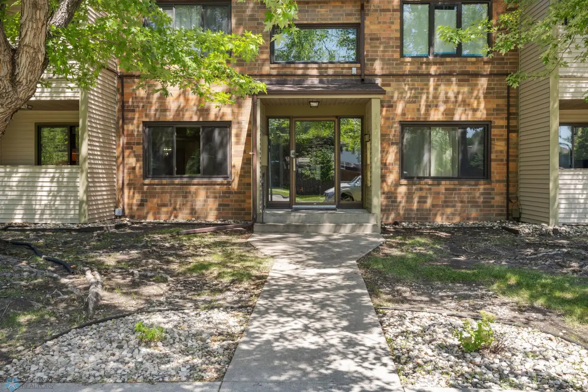 3237 17th Avenue S #101, Fargo, ND 58103 - #1