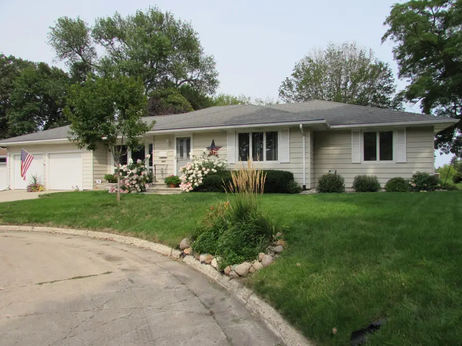 1317 Beach Place, Fairmont, MN 56031 - #2