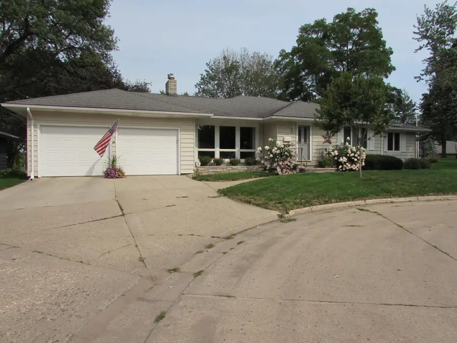1317 Beach Place, Fairmont, MN 56031 - #3