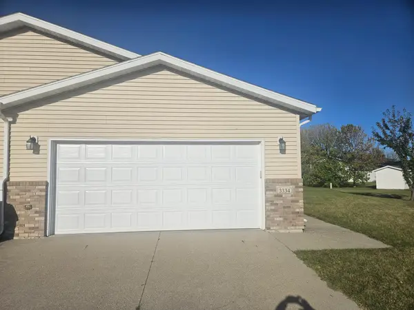 3334 10th Street S, Moorhead, MN 56560