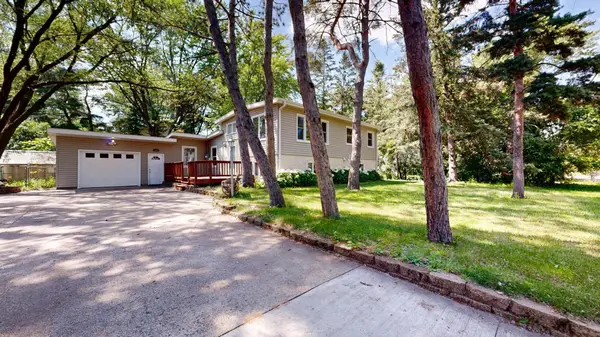 3003 Greenbrier Street, Little Canada, MN 55117