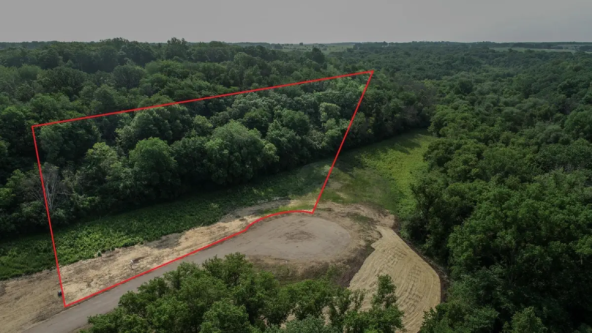 3072 Woodland Valley Lane Sw, Rochester, MN 55902 - Image #1