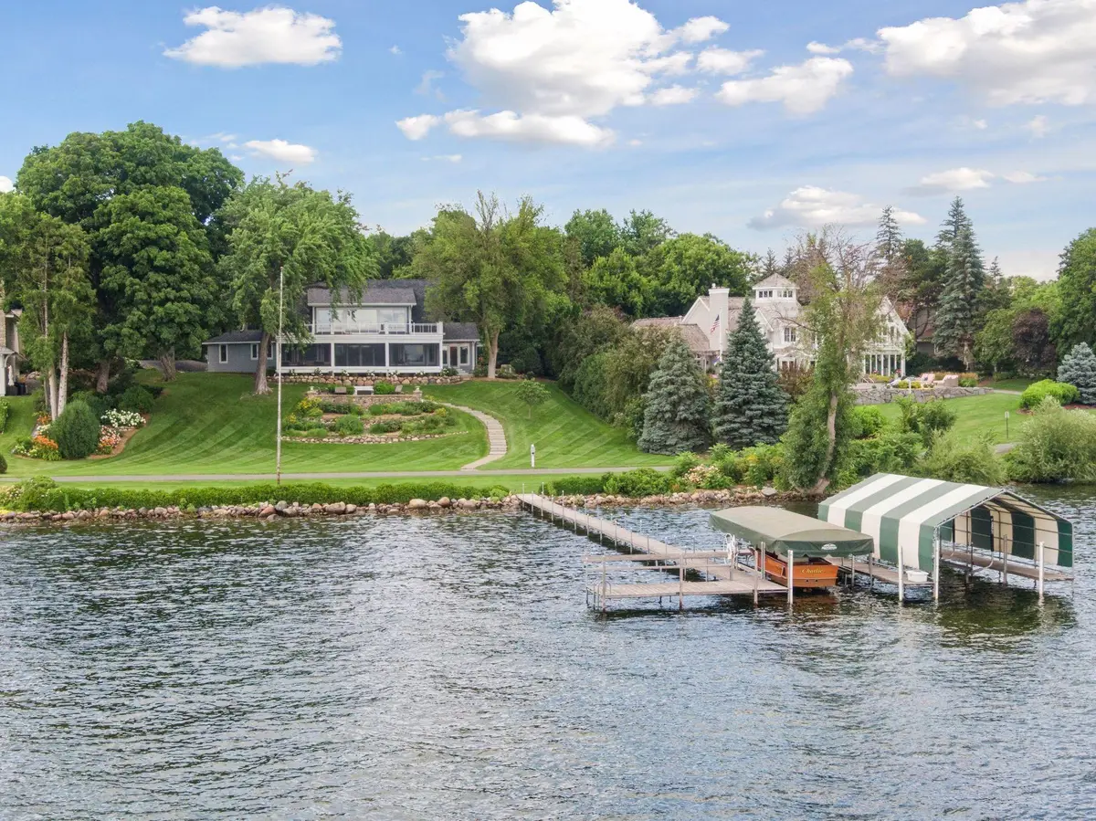 2462 Lafayette Road, Wayzata, MN 55391 - Image #1