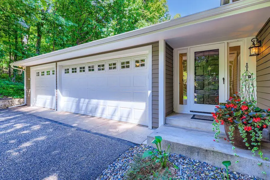 3900 Hillcrest Way, Wayzata, MN 55391 - Image #2