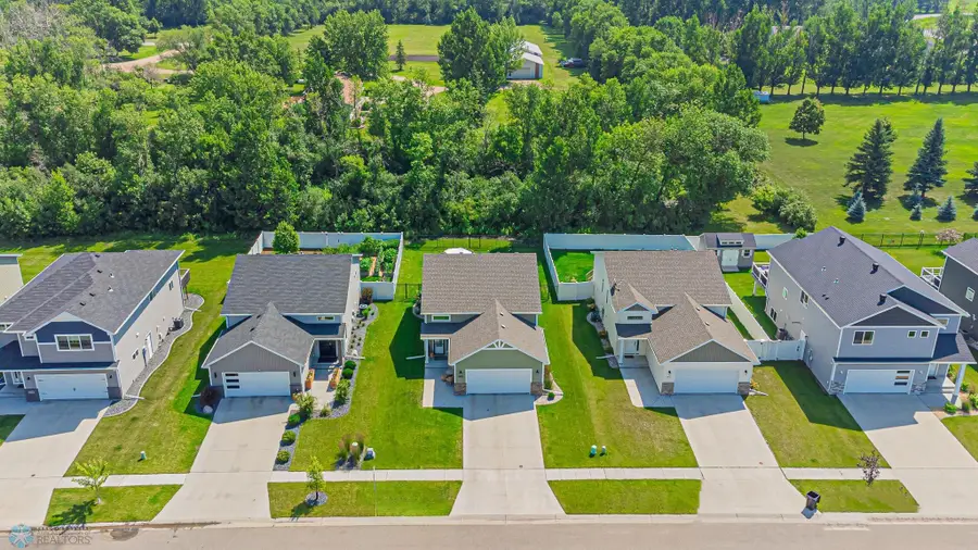 5852 Deb Drive W, West Fargo, ND 58078 - Image #3