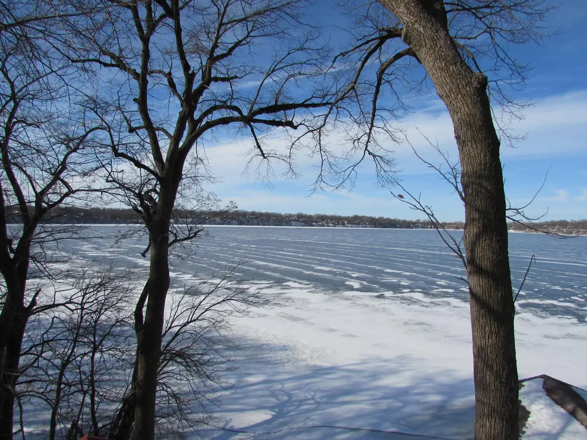 1334 Oak Beach Drive, Fairmont, MN 56031 - #1
