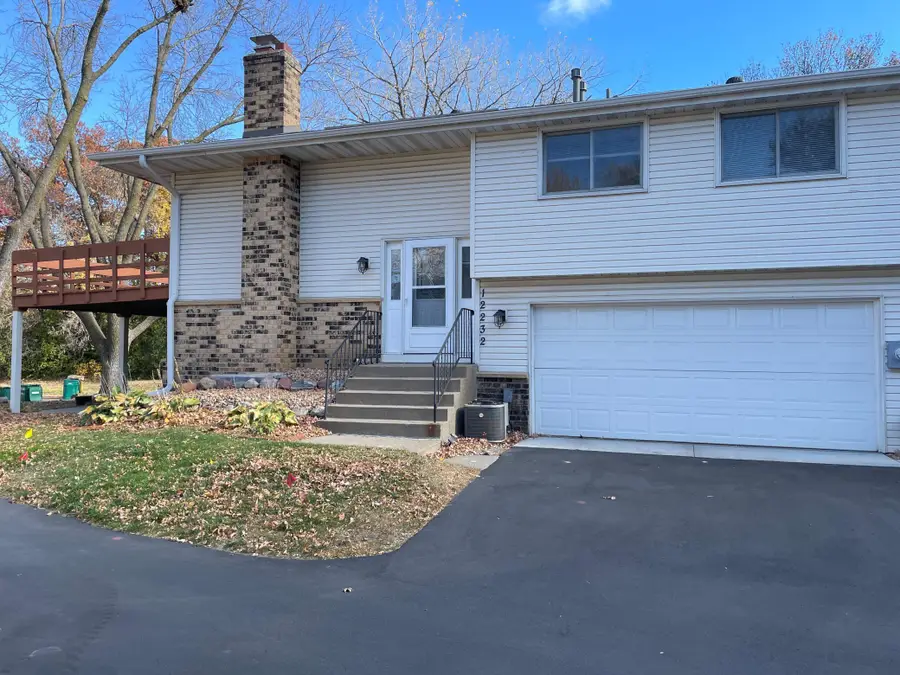 12232 Oak Leaf Circle, Burnsville, MN 55337 - Image #2