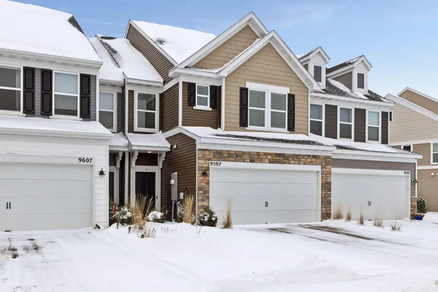 9597 4th Street N, Lake Elmo, MN 55042 - Image #2