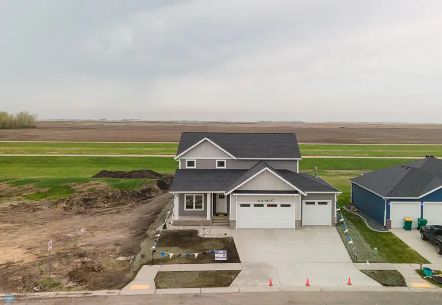 8907 Cottonwood Boulevard, Horace, ND 58047 - #2