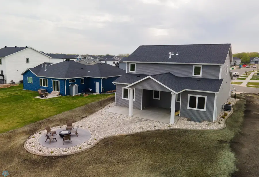 8907 Cottonwood Boulevard, Horace, ND 58047 - #3