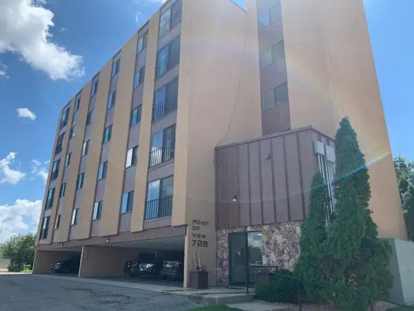 728 1st Avenue Sw #401, Rochester, MN 55902