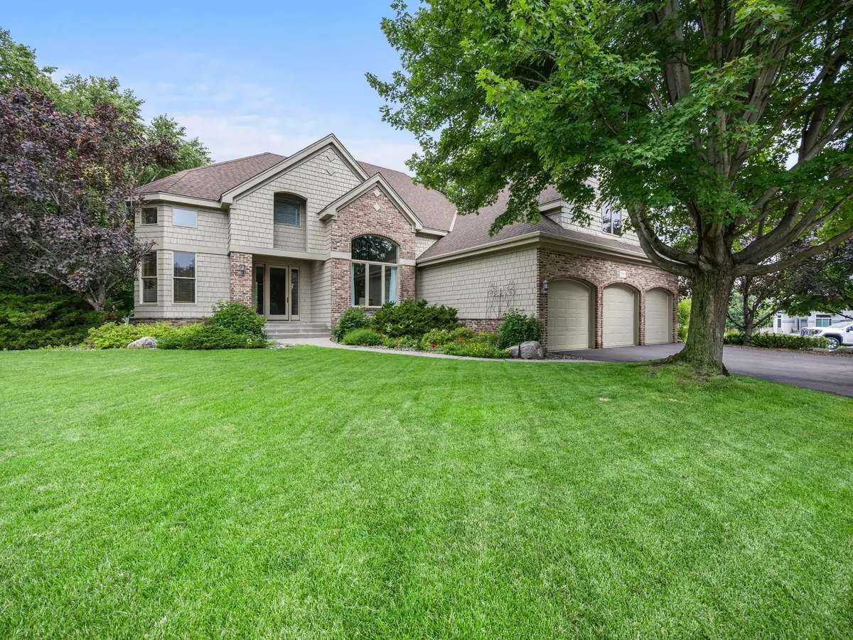3933 Donegal Way, Eagan, MN 55122 - #1