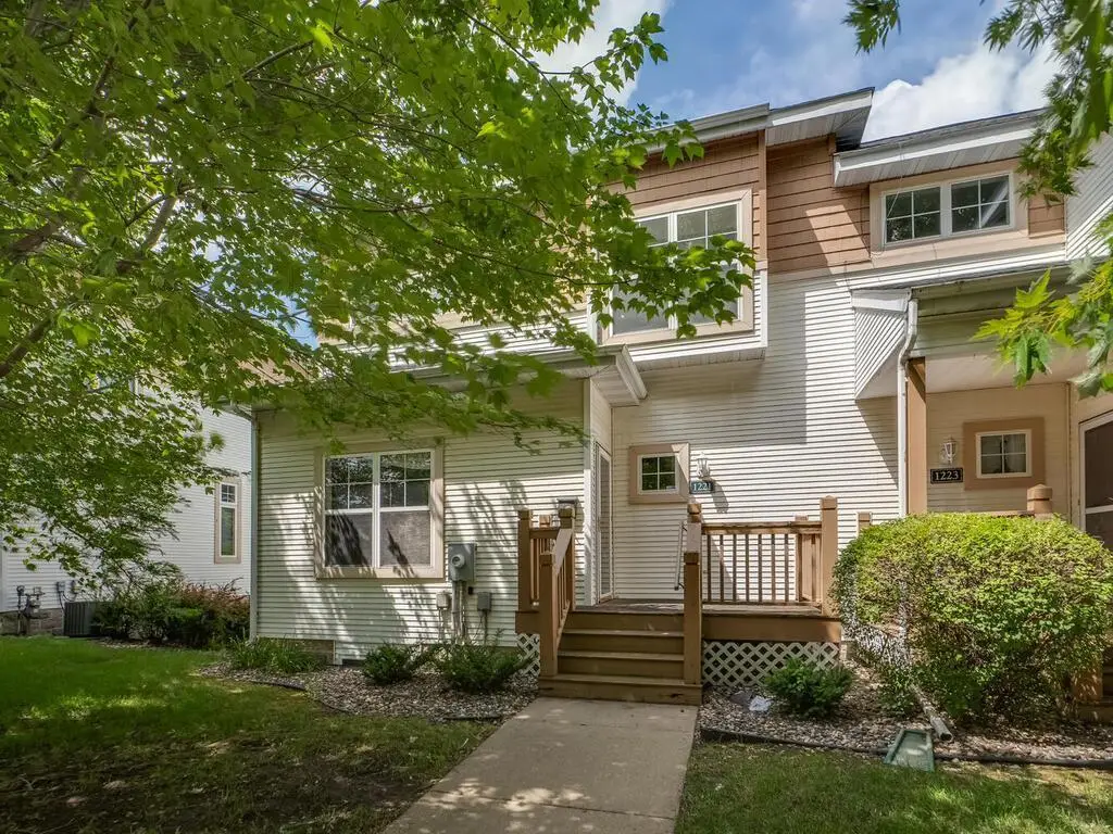 1221 Clarence Street, Saint Paul, MN 55106 - Image #1