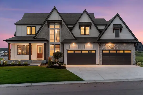 16542 46th Court N, Plymouth, MN 55446