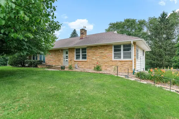 1941 Dodd Road, West Saint Paul, MN 55118