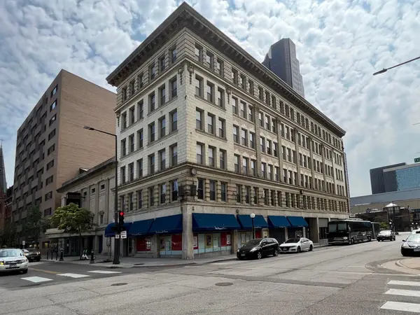 488 Wabasha Street N #201, Saint Paul, MN 55102