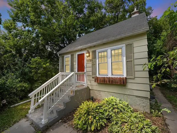 3223 Halglo Place, Minneapolis, MN 55422