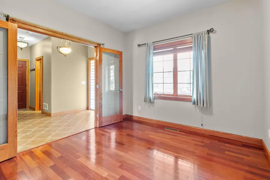 4445 Fallgold Parkway N, Brooklyn Park, MN 55443 - Image #3