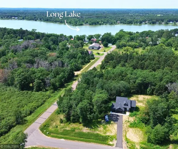 27532 Dahlia Street Nw, Isanti, MN 55040