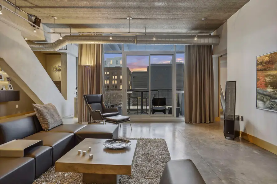 345 6th Avenue N #202, Minneapolis, MN 55401 - Image #2