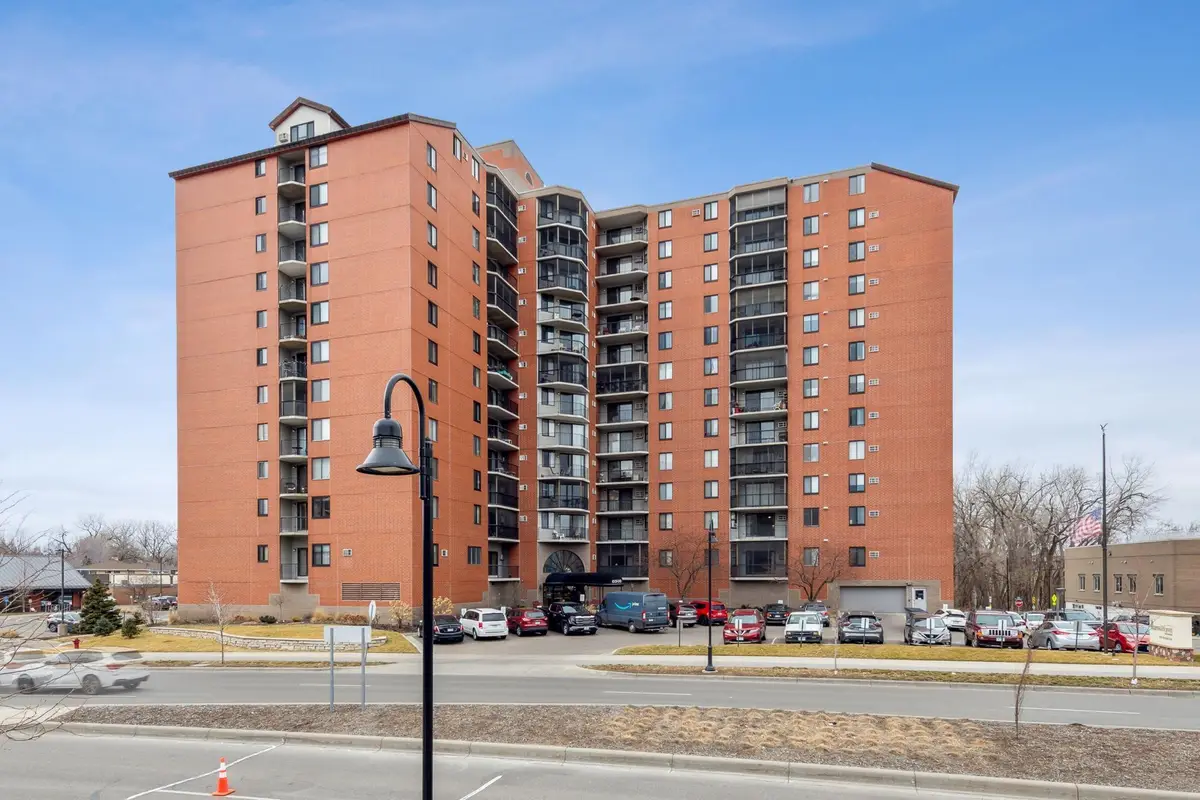 6500 Woodlake Drive #105, Richfield, MN 55423 - #1