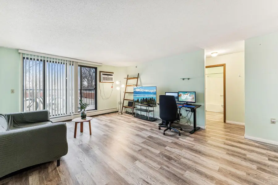 6500 Woodlake Drive #105, Richfield, MN 55423 - #3