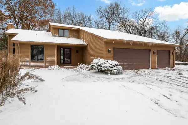 5515 Yorktown Lane N, Minneapolis, MN 55442