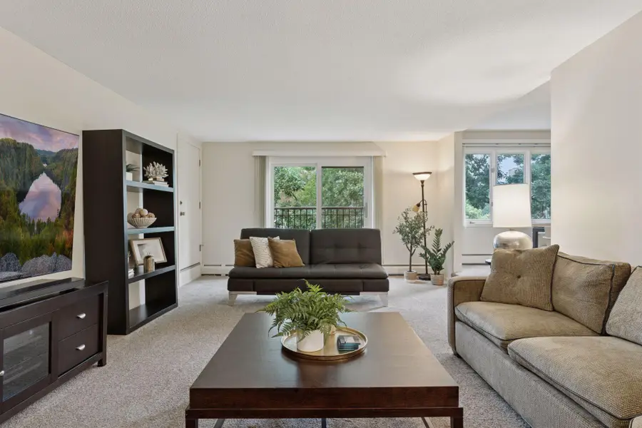 3412 Oak Ridge Road #211, Hopkins, MN 55305 - Image #2