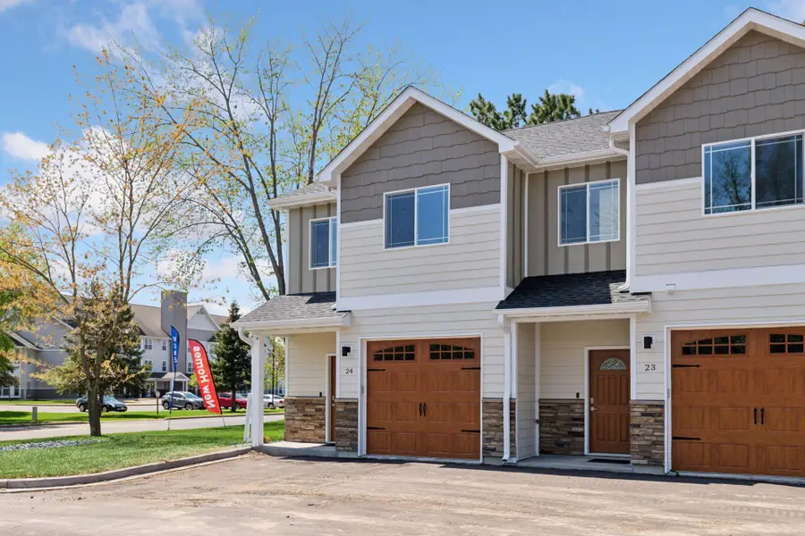 425 W 8th Street #19, New Richmond, WI 54017 - Image #2