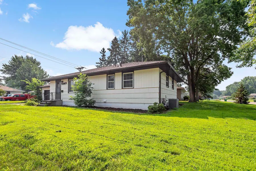 4309 63rd Avenue N, Minneapolis, MN 55429 - Image #3