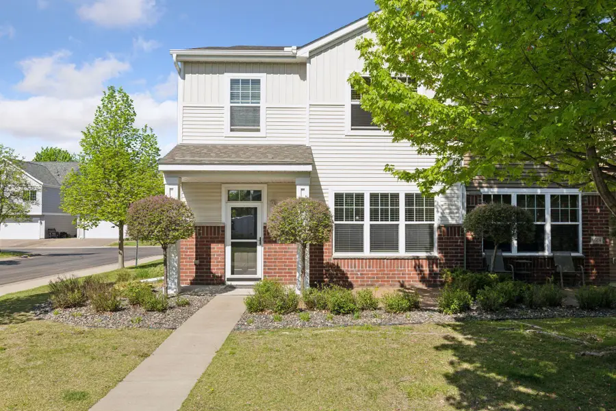 9512 Scott Lane N, Minneapolis, MN 55443 - Image #3