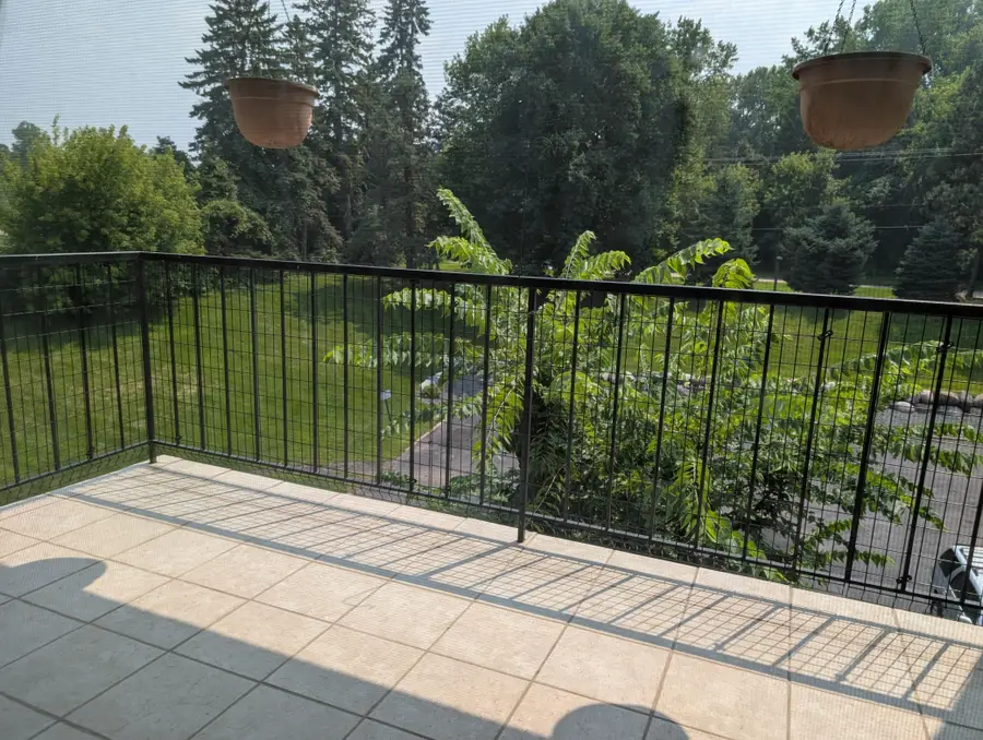 2485 Londin Lane E #323, Saint Paul, MN 55119 - Image #2