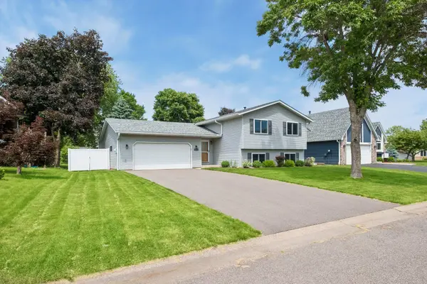 5533 Golfview Lane N, Saint Paul, MN 55128