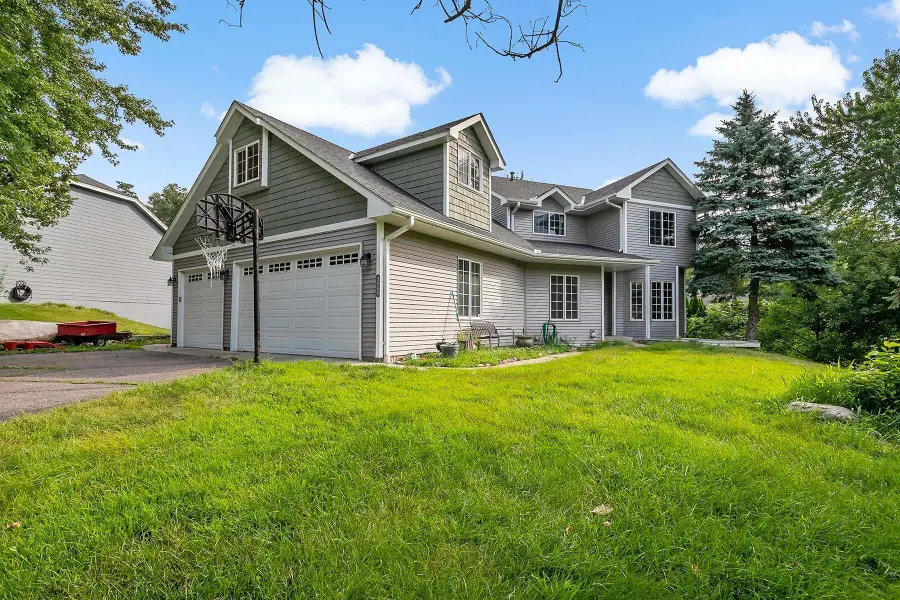 3960 Versailles Court, Eagan, MN 55123 - Image #2