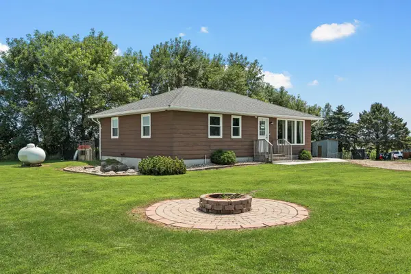 11809 SW 72nd Avenue, Ellendale, MN 56026