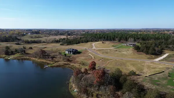 1006 Moon Glow Road, Hudson, WI 54016