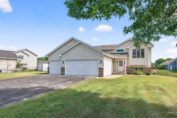 516 Cottonwood Street Sw, Isanti, MN 55040