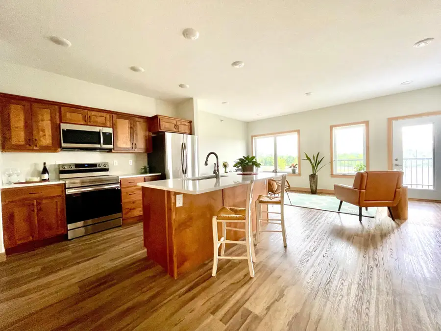 715 Lake Shore Drive Ne #201, Bemidji, MN 56601 - Image #2