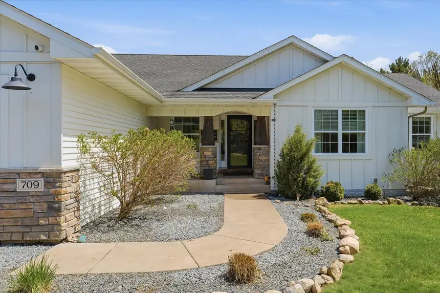 709 N Bay Road, Somerset, WI 54025 - #3