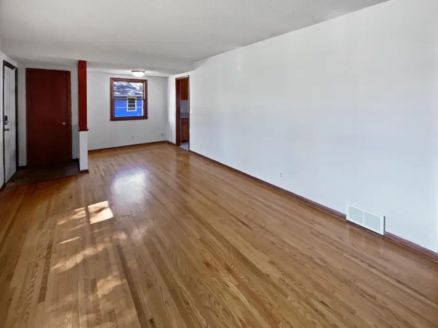 8000 Del Drive N, Minneapolis, MN 55428 - Image #3