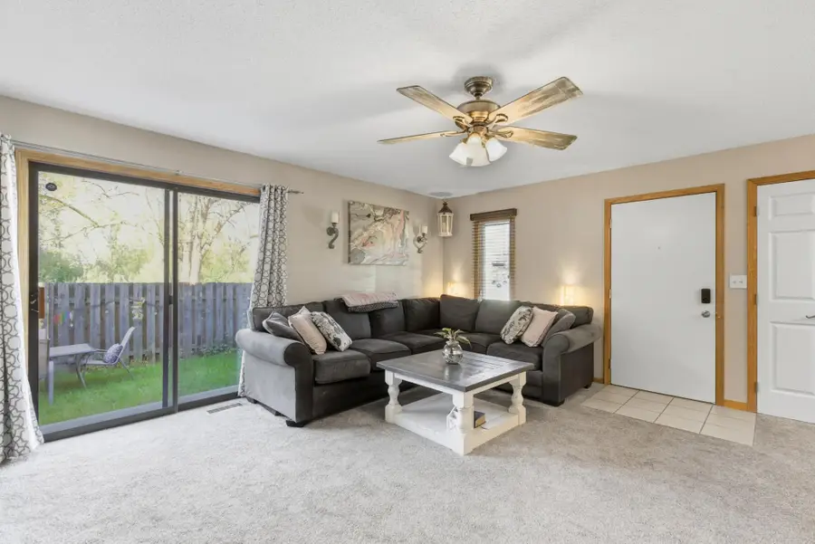 3467 Greenwood Court S, Eagan, MN 55122 - #3