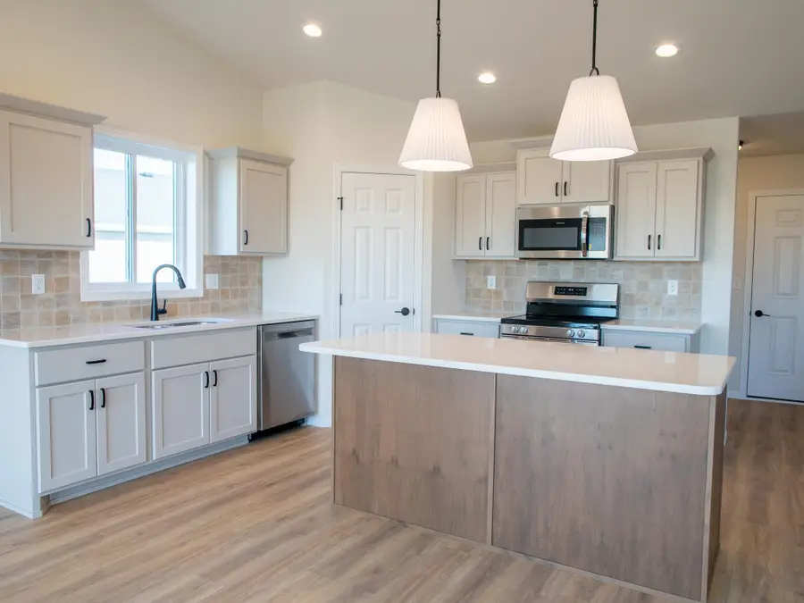 10109 Concord Drive, Horace, ND 58047 - Image #3